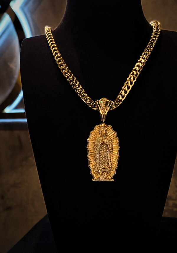 Conjunto Espiga + Colgante Virgen Guadalupe Oro Laminado 18k